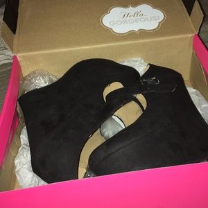 Never been worn black suede shoes